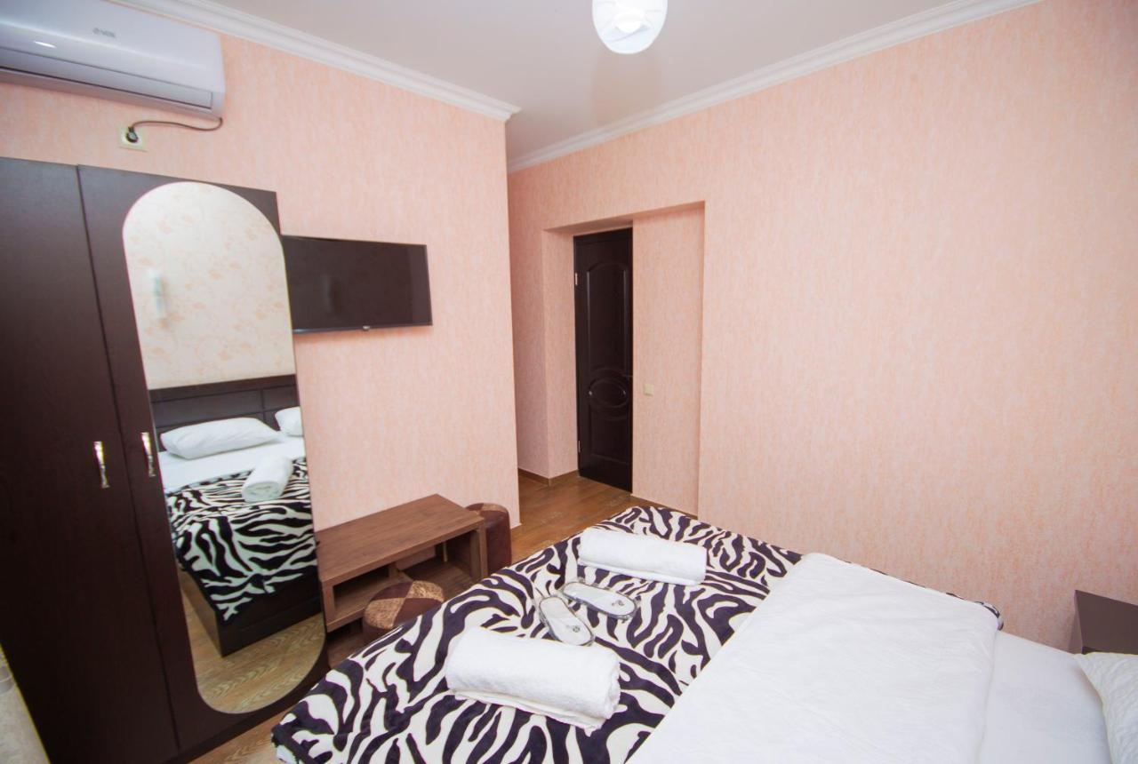 Hotel Elegant 2 트빌리시 외부 사진
